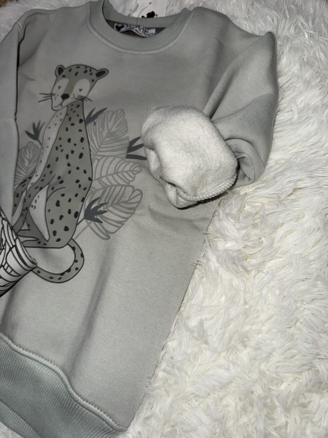 Grey Leopard Set - Boy (Leaf Print Pants)-05
