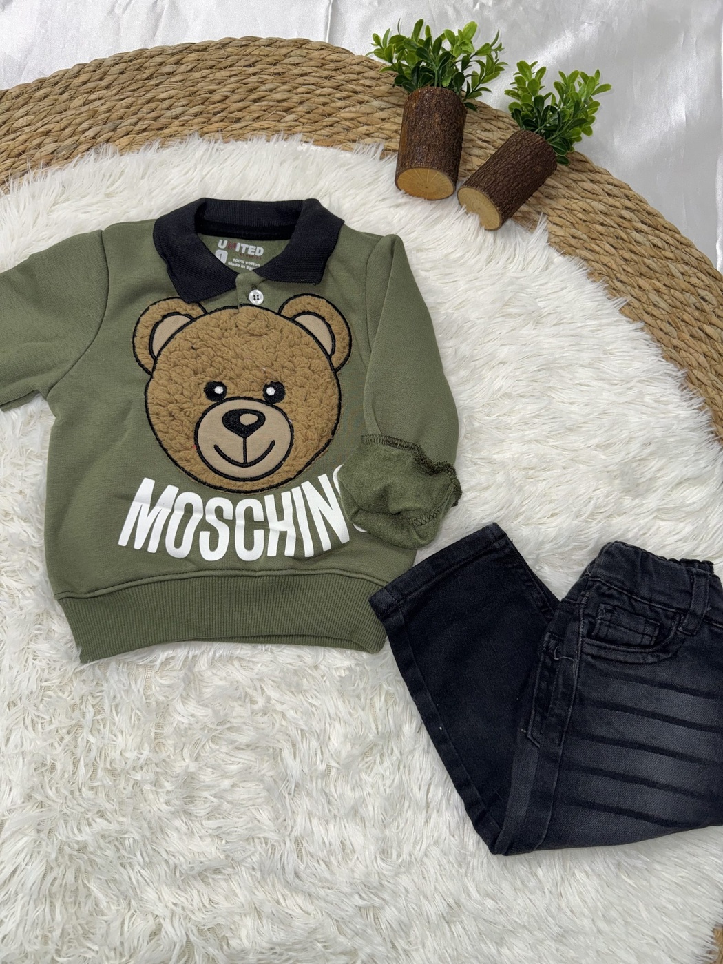 Moschino Bear Polo Set Olive Green - Boy (Black Jeans)-01