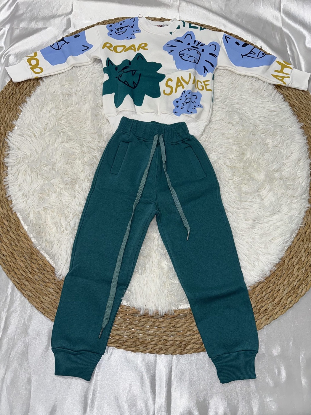 Roar Savage Tiger Set White - Boy (Teal Pants)-06
