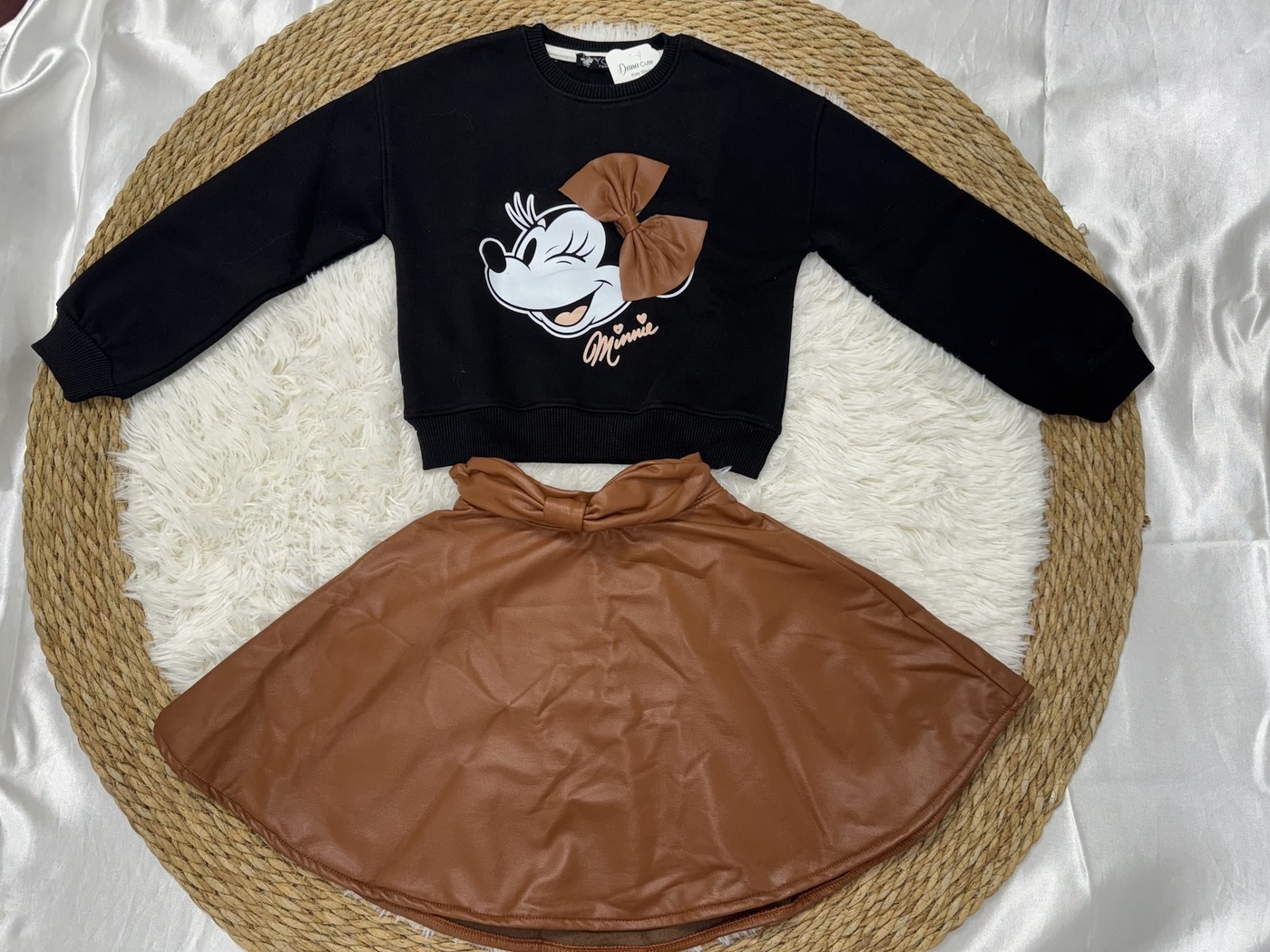Minnie Leather Bow Set Black - Girl (Brown Leather Skirt)-10