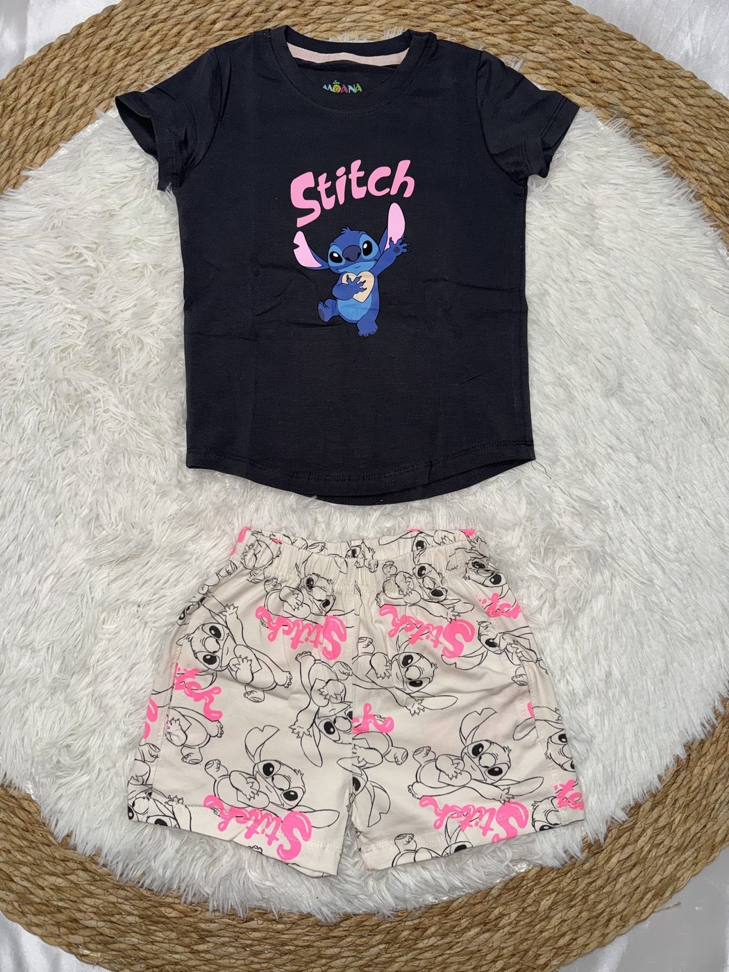 Stitch Black Shorts Set - Girl (Beige Shorts)-06