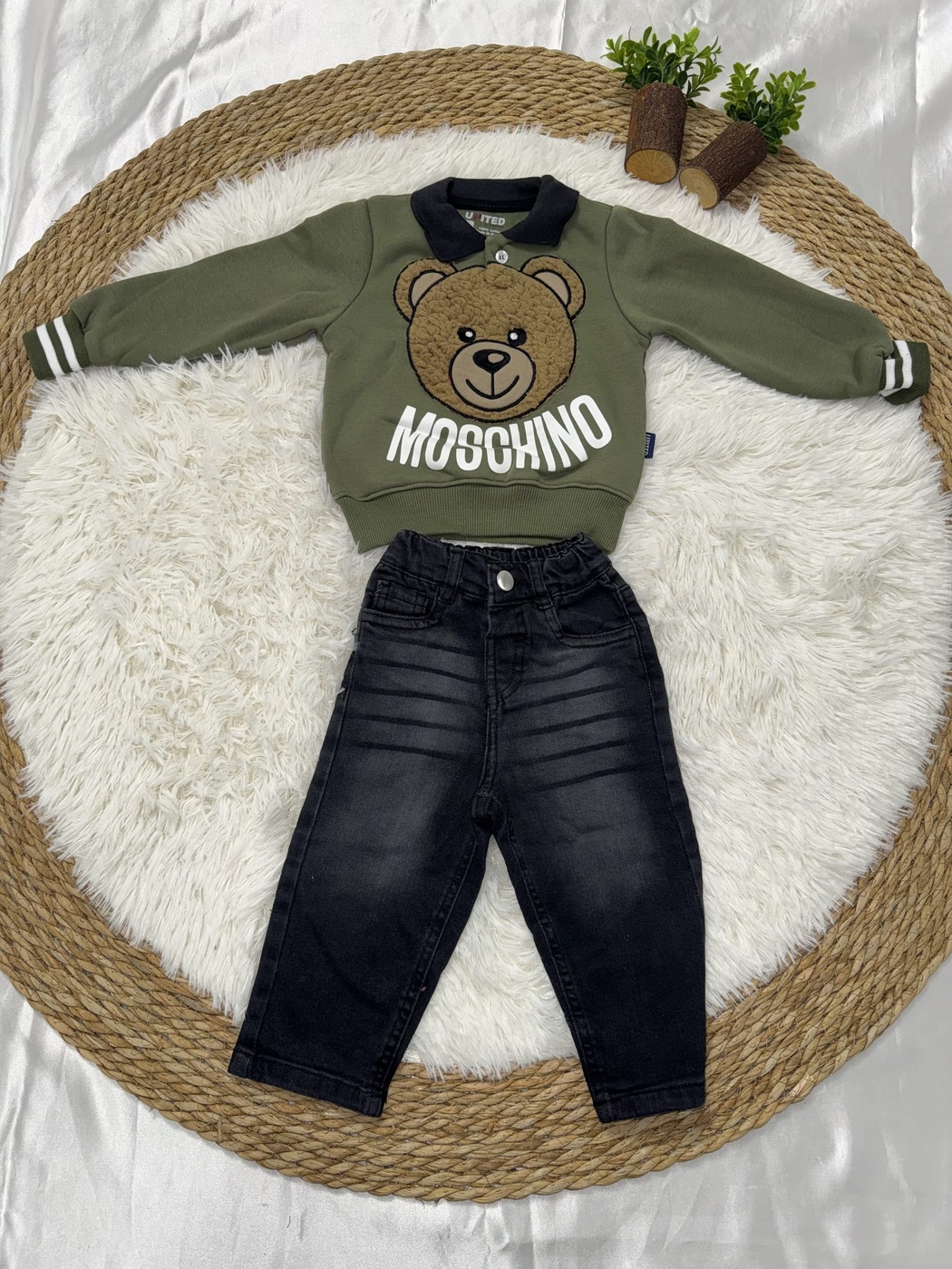 Moschino Bear Polo Set Olive Green - Boy (Black Jeans)-01