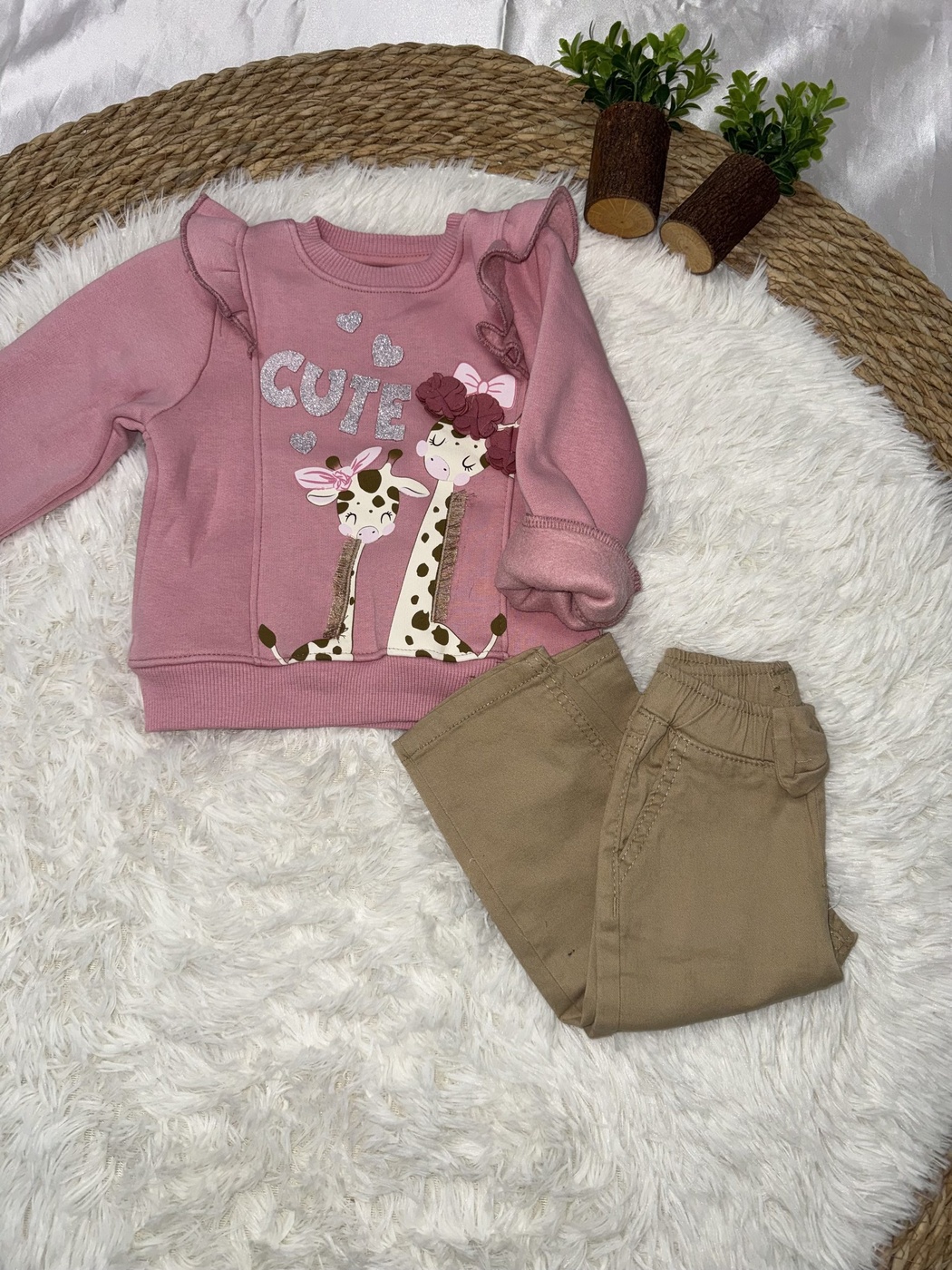 Cute Giraffe Set Dusty Pink - Girl (Beige Twill Pants)-02