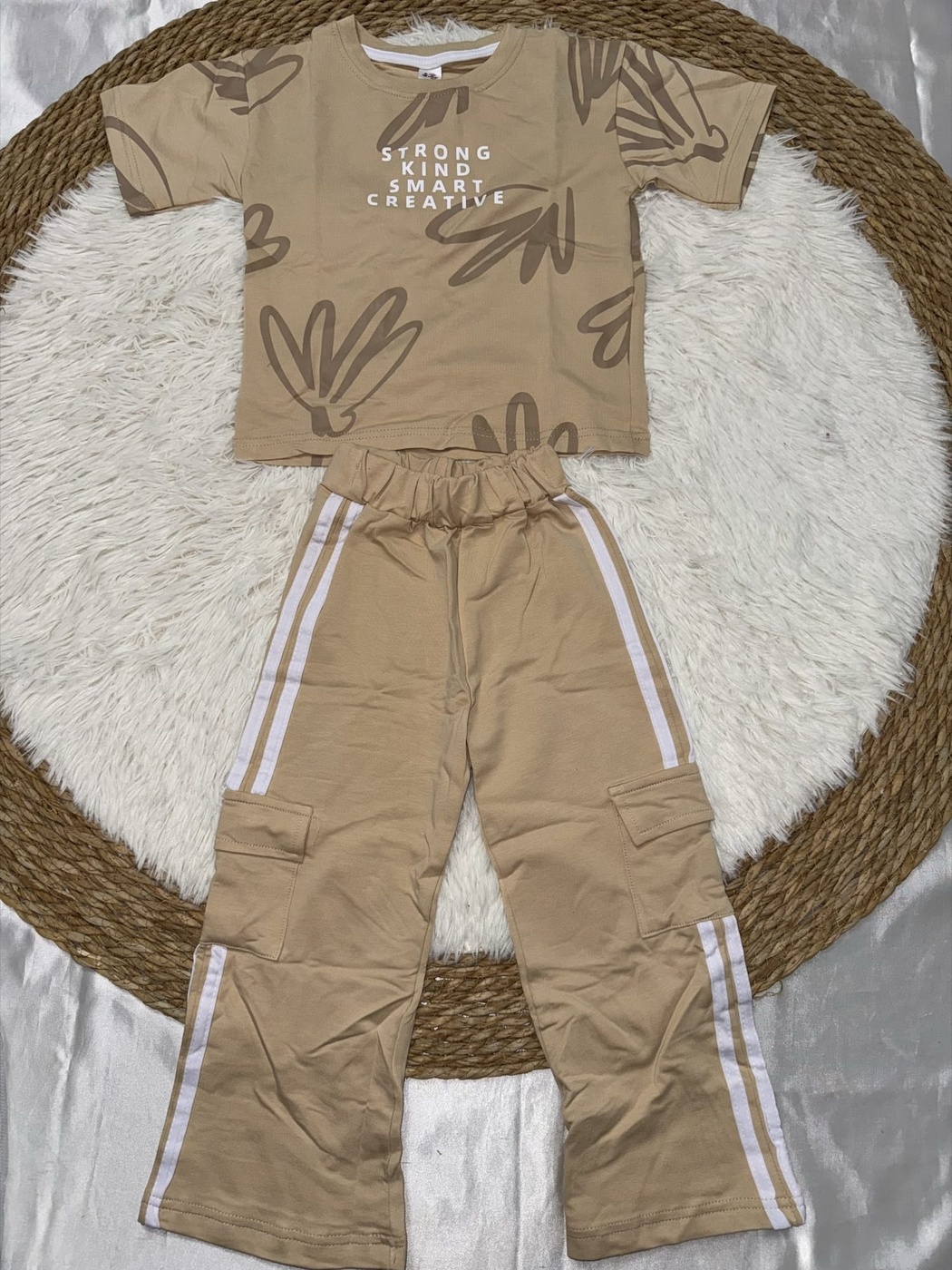 Kind Creative Beige Pants Set - Girl (Side Stripes)-06