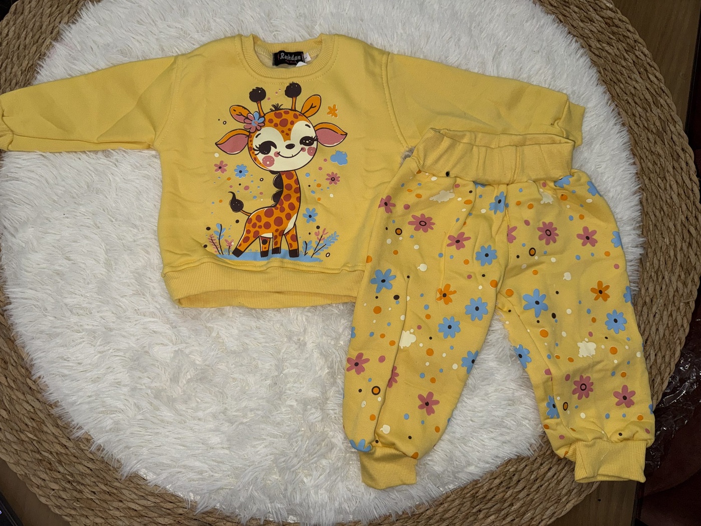 Giraffe Yellow Set - Girl (Floral Pants)-01