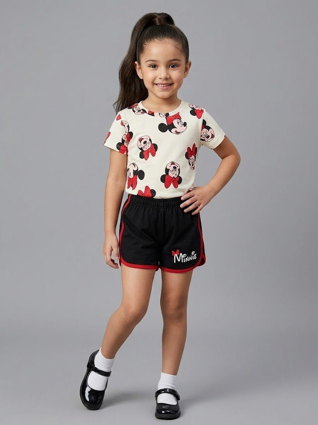 Minnie Mouse Cream Set - Girl (Black Shorts)-10