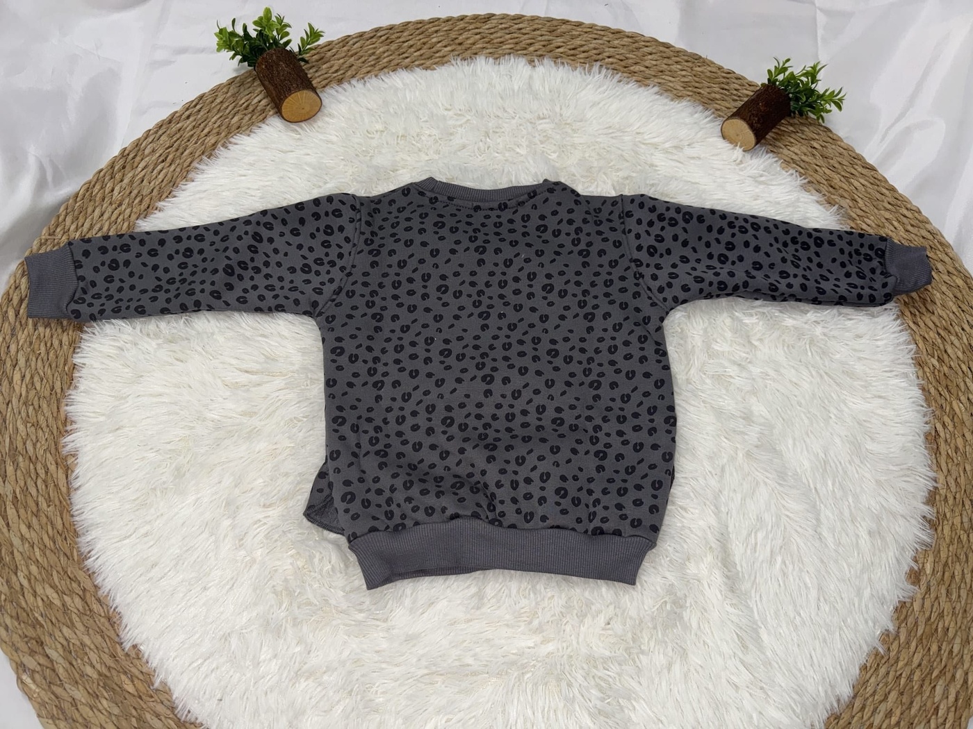Hello Kitty Leopard Sweatshirt Dark Grey - Girl (All Over Spots)-10